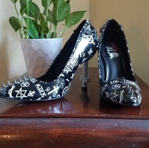 Rat Baby Screw You spiked pumps